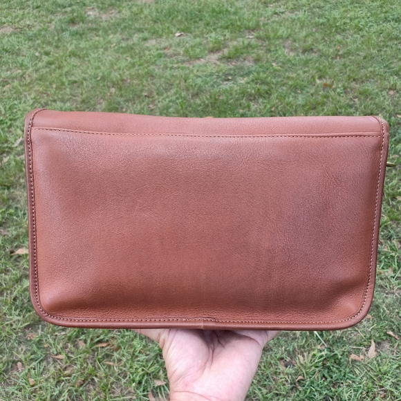 Vintage Coach 9635 Convertible Clutch/ leather bag - Picture 3 of 16